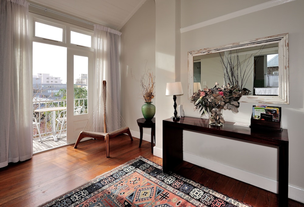 Apartment No 4