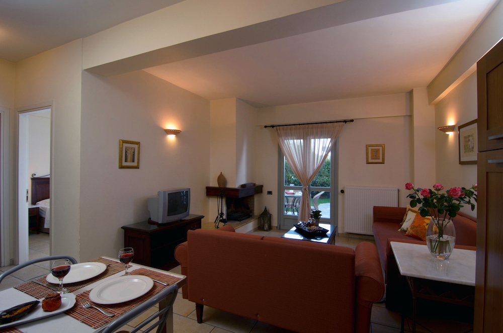 Superior Suite (for 2-4 people Afrodite, Artemis or Nafsika) photo 2