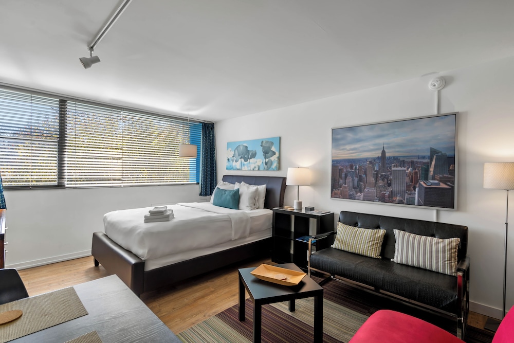 Chic Premium Studio Apartment LT (47 25th St NW, Atlanta GA 30309)