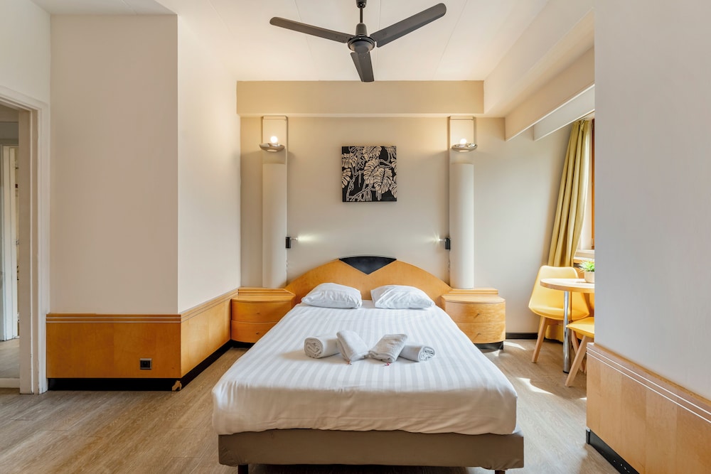 Executive Room Double with daily cleaning - Photo 13