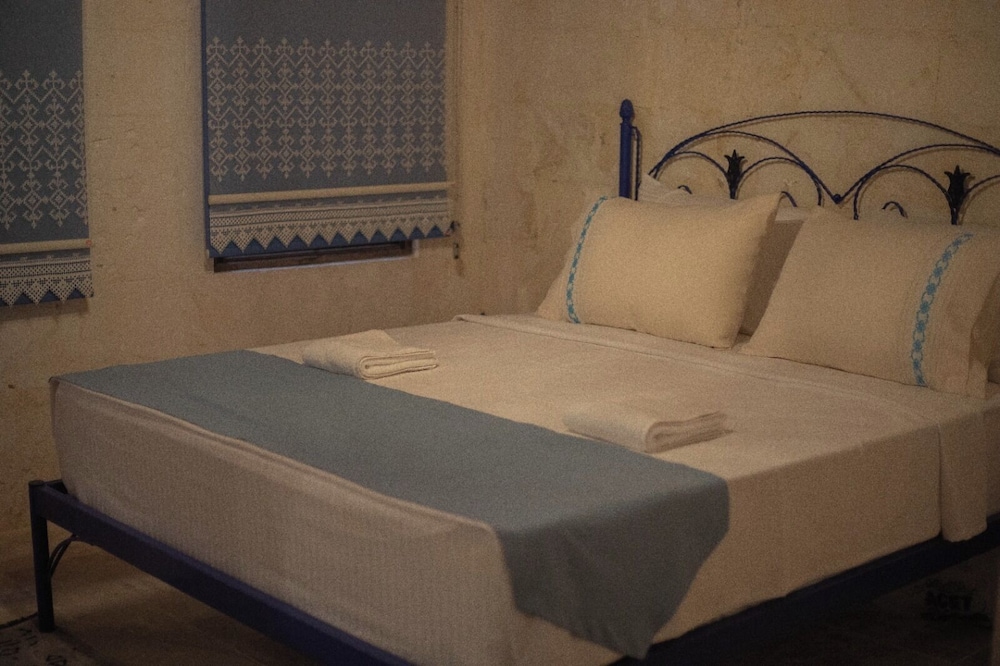 Basic Double Room, Courtyard View
