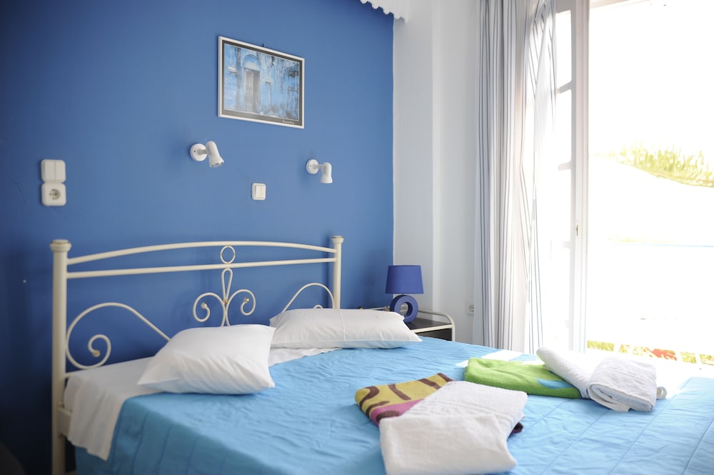 Standard Double or Twin Room - Photo 7