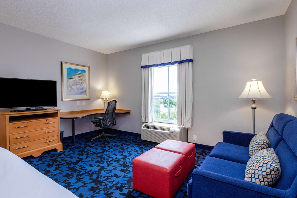 Room - Photo 3