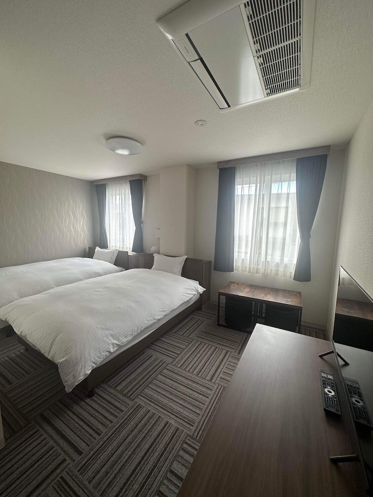 Basic Twin Room - Photo 1