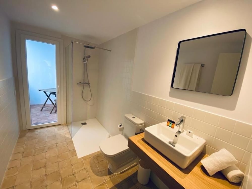 Superior Double Room - Photo 3