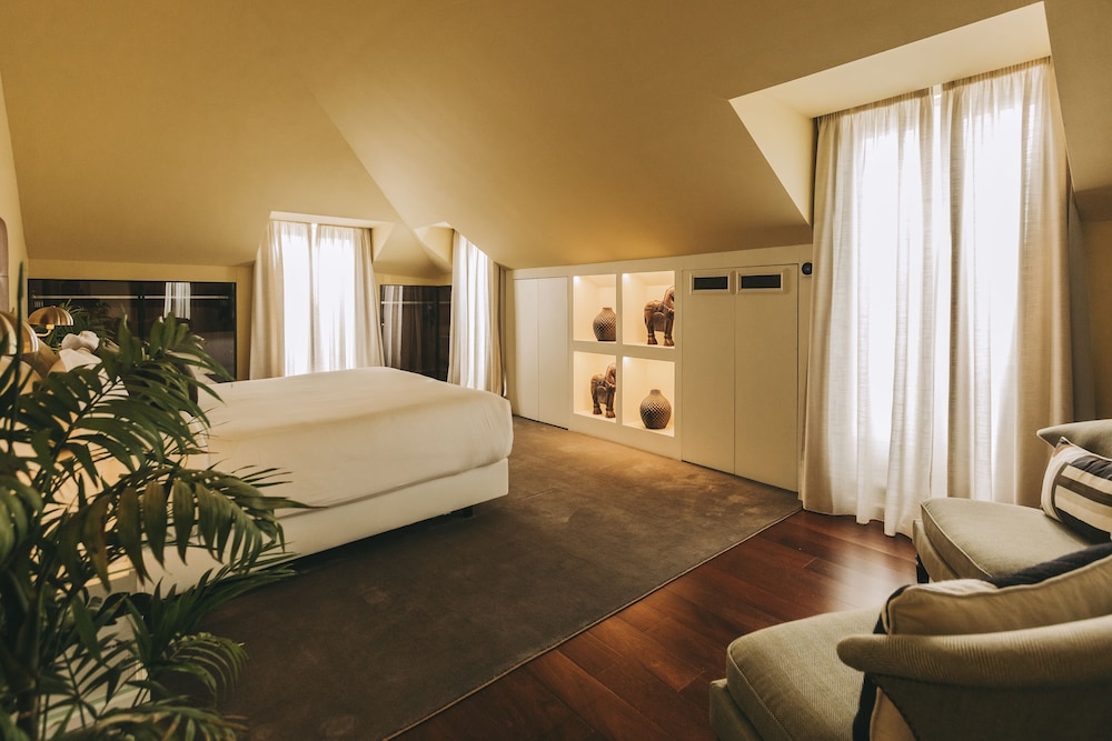 Royal Suite, City View photo 3
