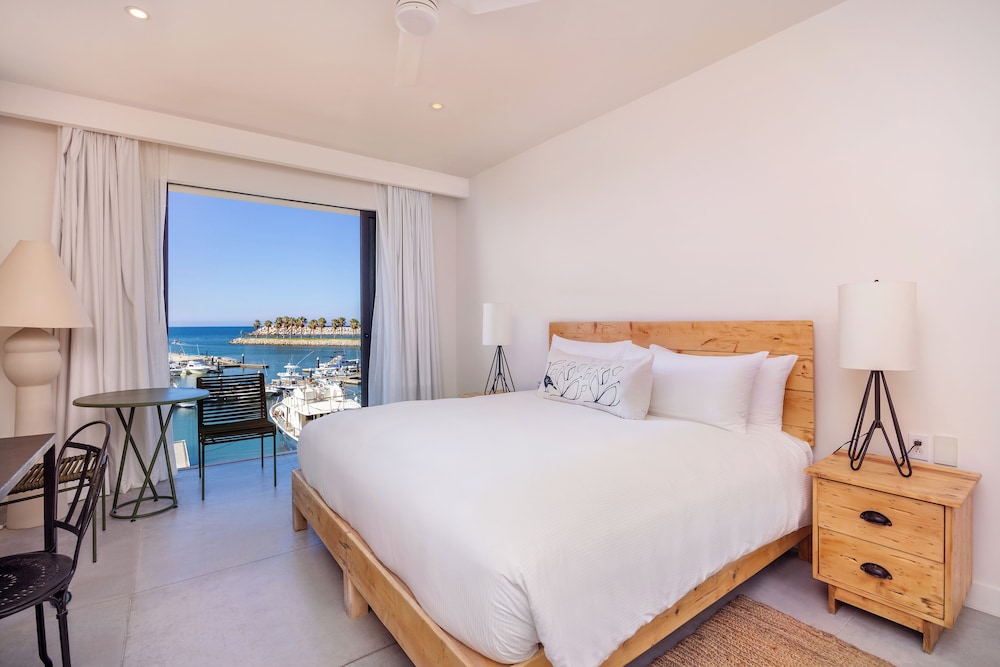 Room, 1 King Bed, Ocean View