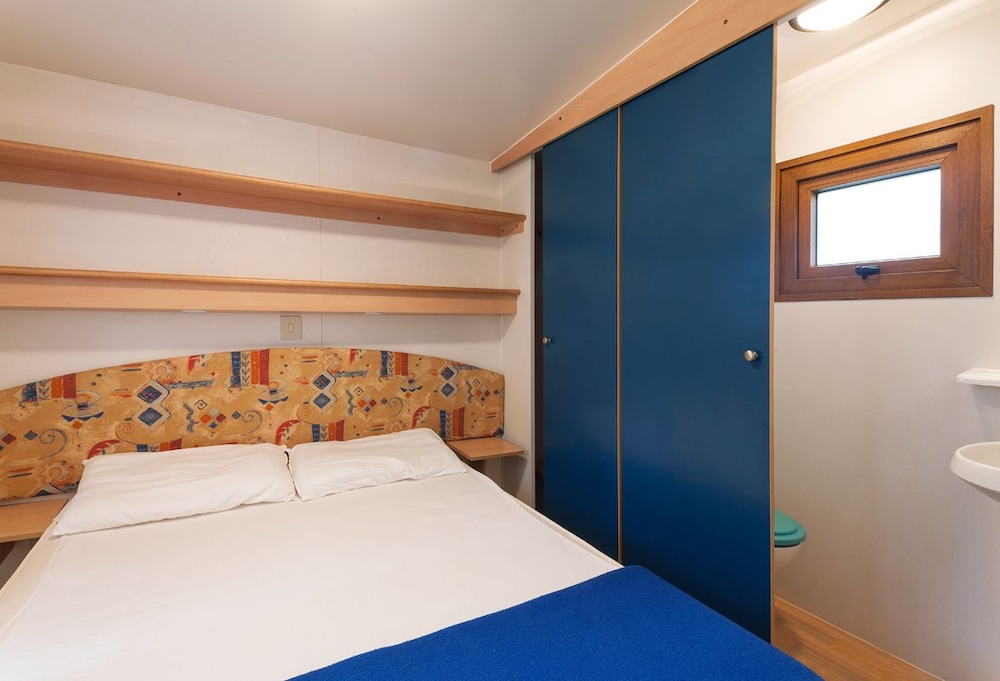 Comfort Mobile Home photo 2