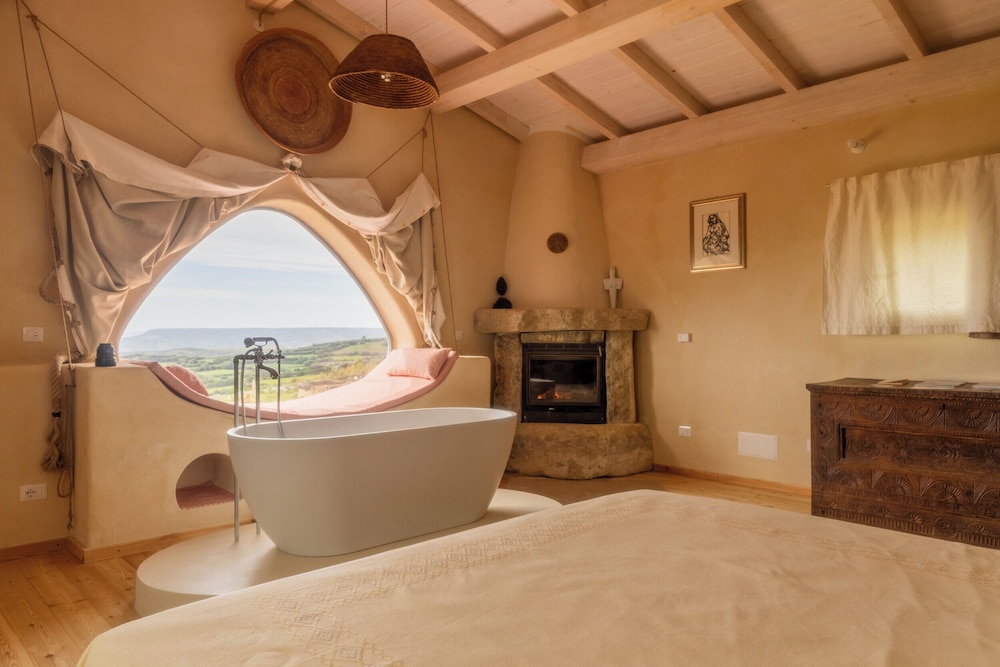 Junior Double Room, Fireplace, Pool View photo 1