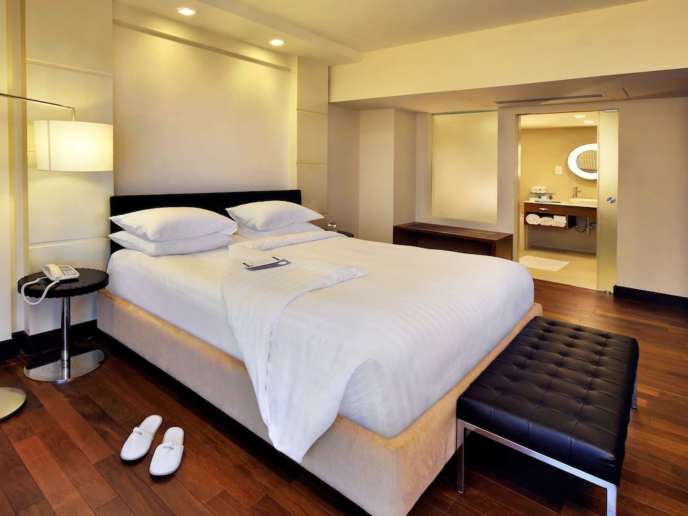 Executive Suite, Ocean View, 1 King Bed, Club Lounge Access - Photo 10