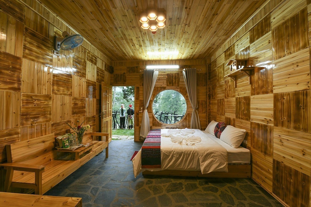 Luxury Double Room, 1 King Bed, Mountain View photo 1