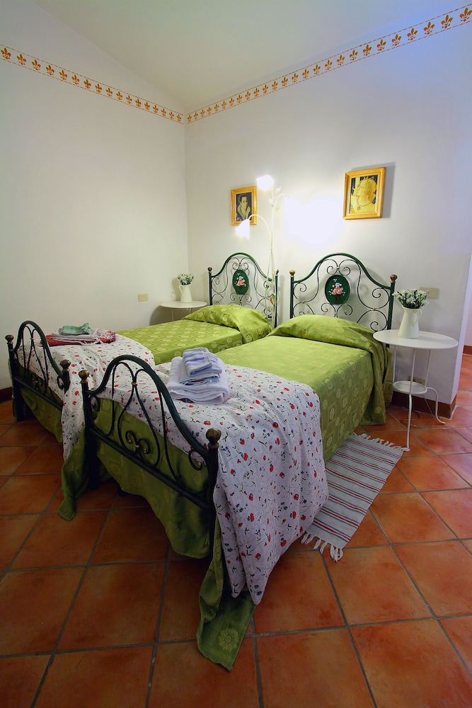 Apartment, 2 Bedrooms, 2 Bathrooms photo 1