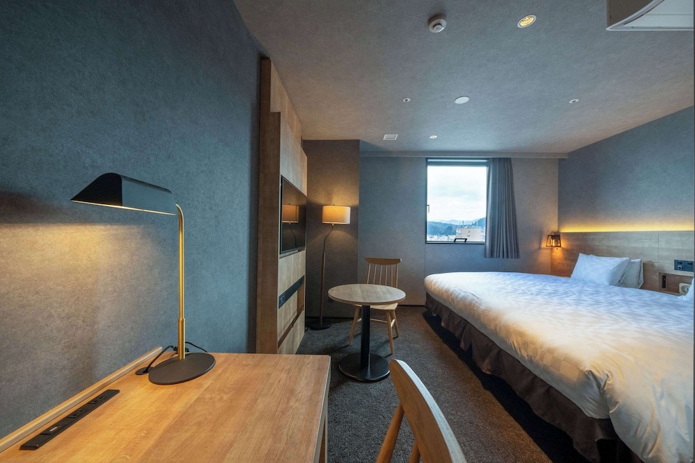 Wide King Room, Non Smoking - Photo 9