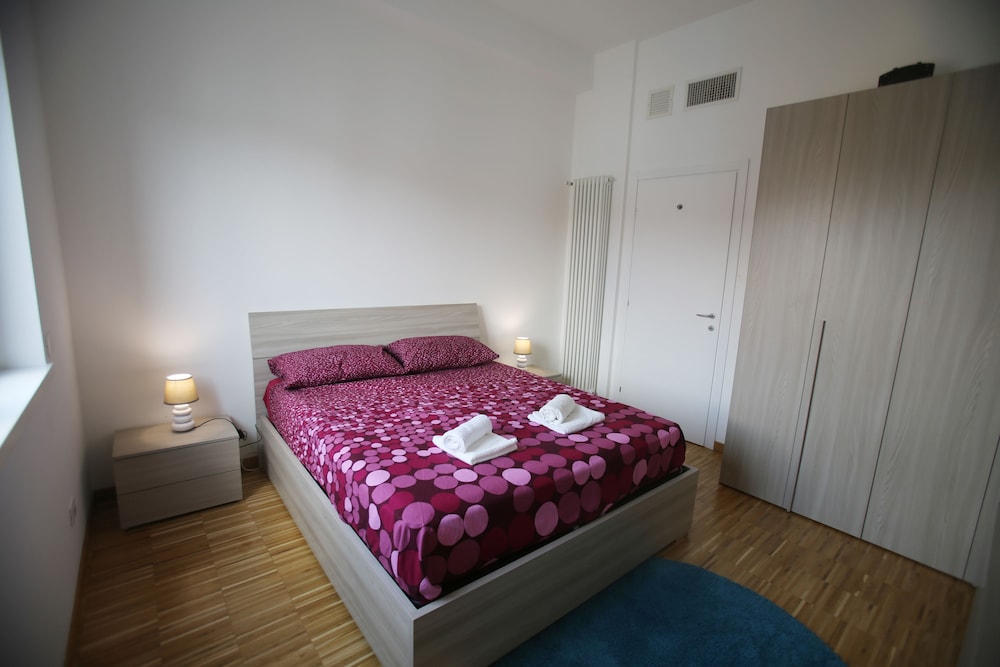 Standard Double Room (Private External Bathroom)