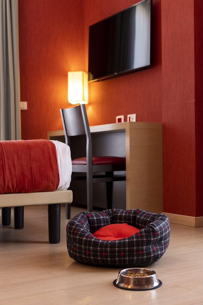 Family Room, 1 King Bed, Non Smoking (Bunk beds) - Photo 8