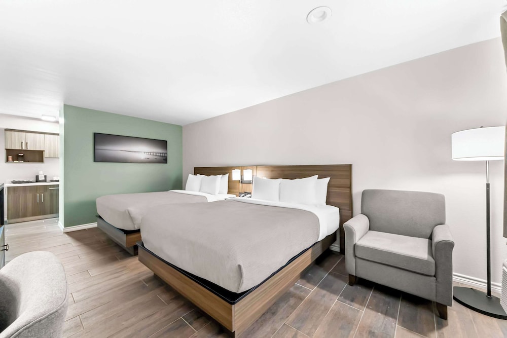 Room, 2 Queen Beds, Non Smoking (Efficiency) - Photo 1