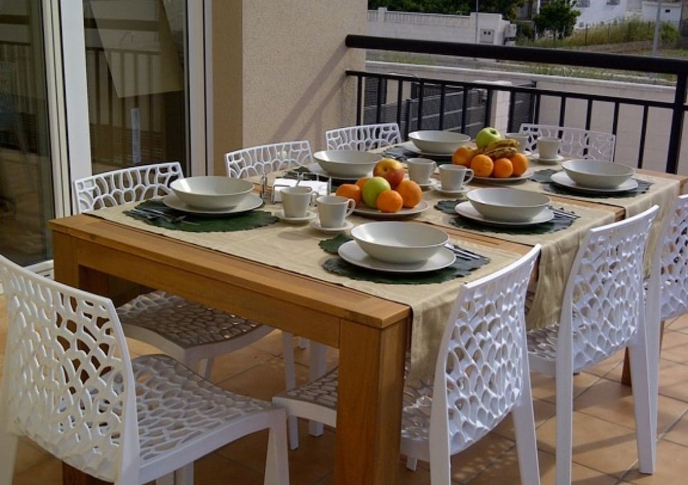 House, 4 Bedrooms, Terrace photo 3