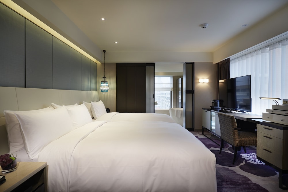 Happiness Triple Room photo 1