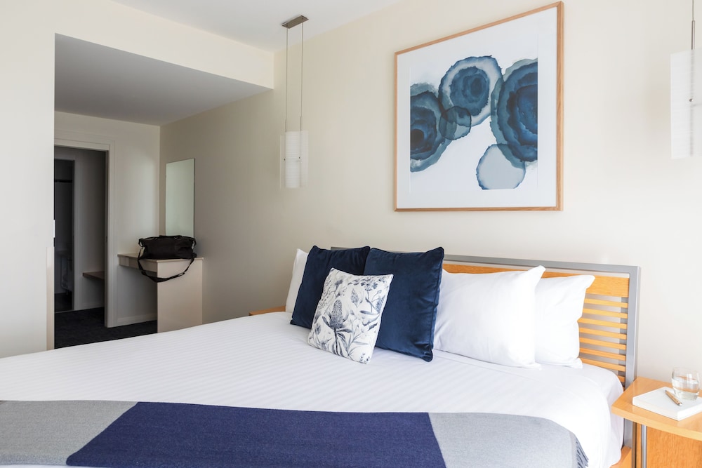 Family Apartment, 2 Bedrooms, City View photo 2