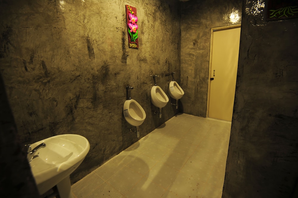 Basic Shared Dormitory, Men only photo 3