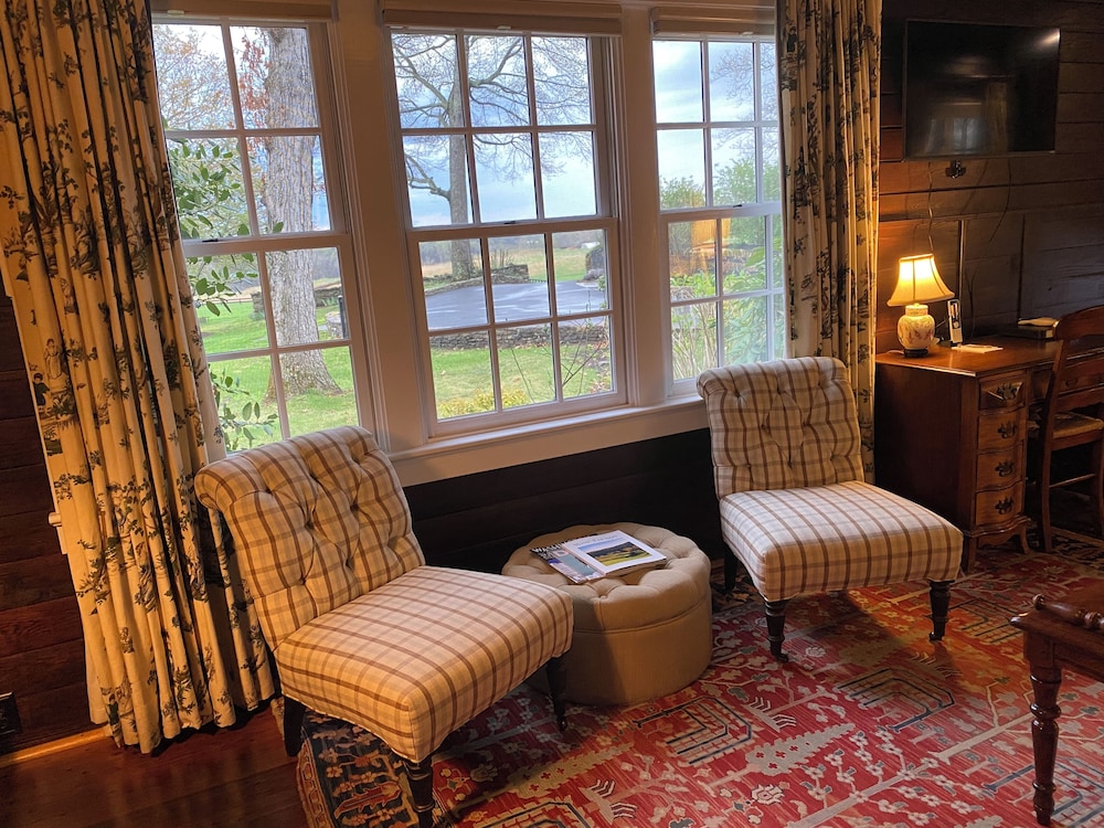 Luxury Studio Suite (04CARL) photo 3