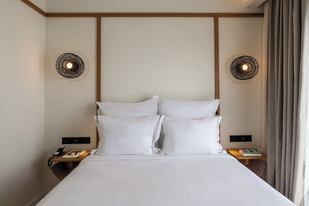 King Suite, Sea View - Photo 2
