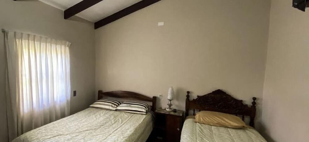 Economy Triple Room, Multiple Beds, Shared Bathroom photo 1