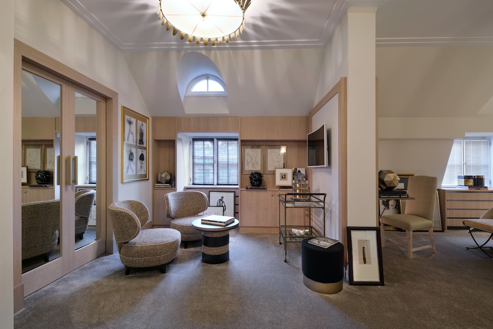 Premium Suite (designed by PATRICK HELLMANN) photo 3