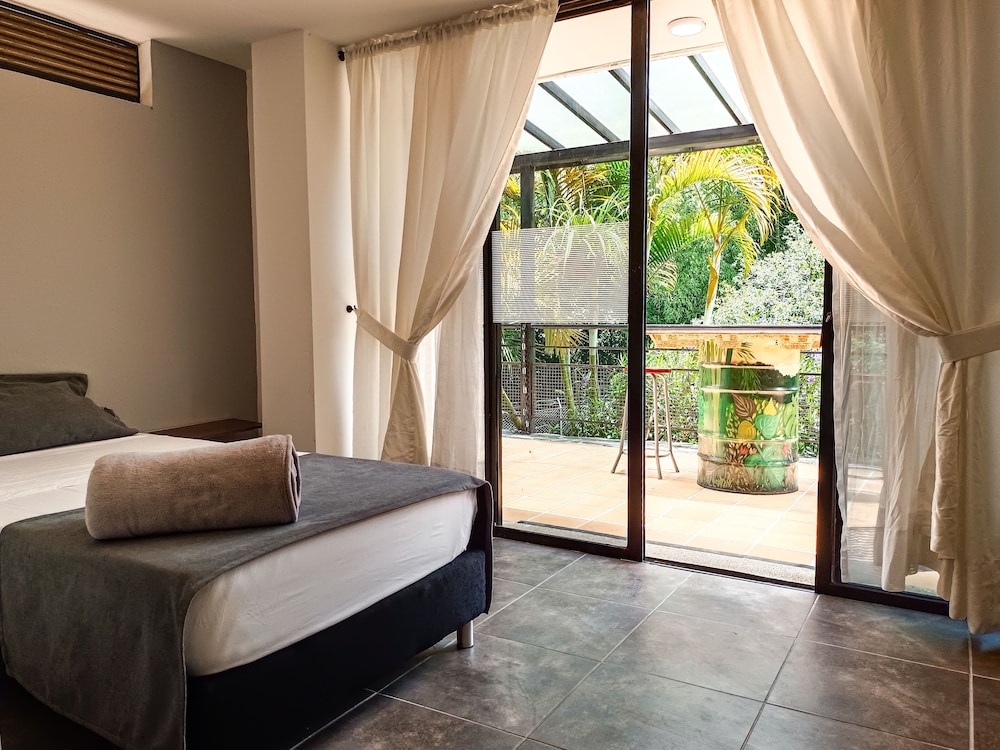 Elite Quadruple Room, Garden View photo 2