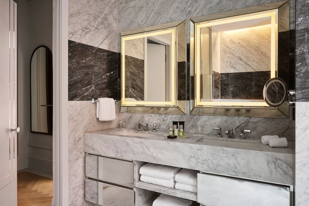 Suite, 1 Bedroom thumbnail 5
