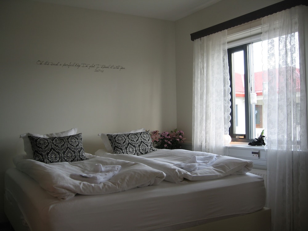 Double Room, Shared Bathroom photo 1