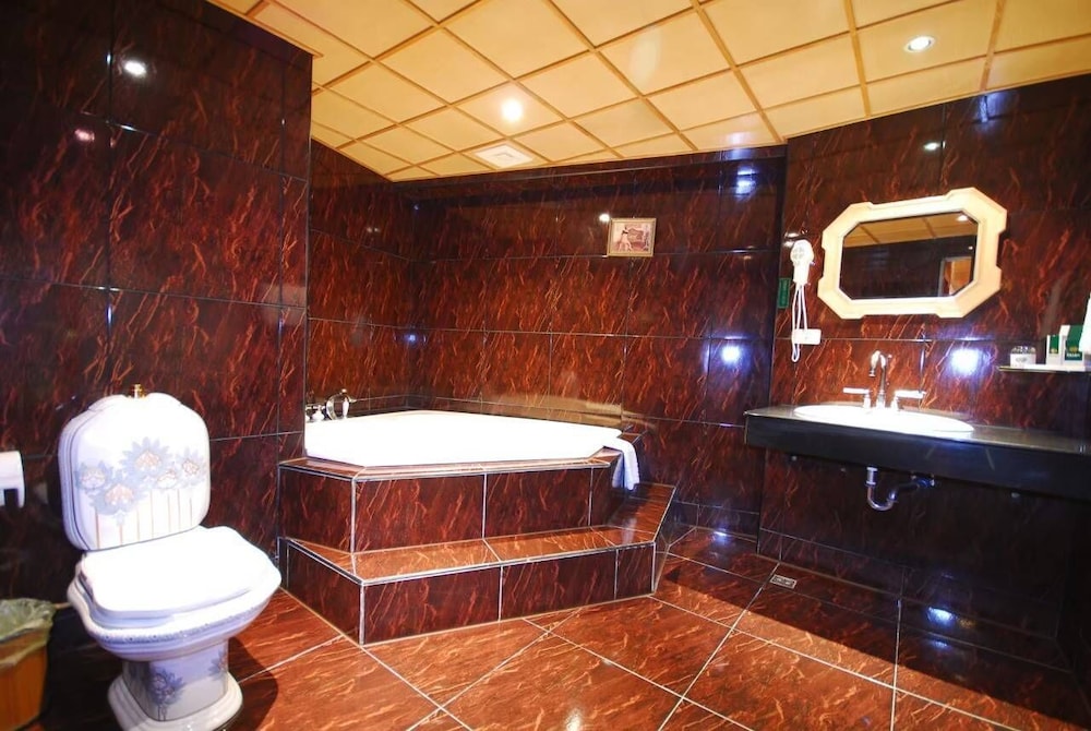 Deluxe Quadruple Room - Photo 2
