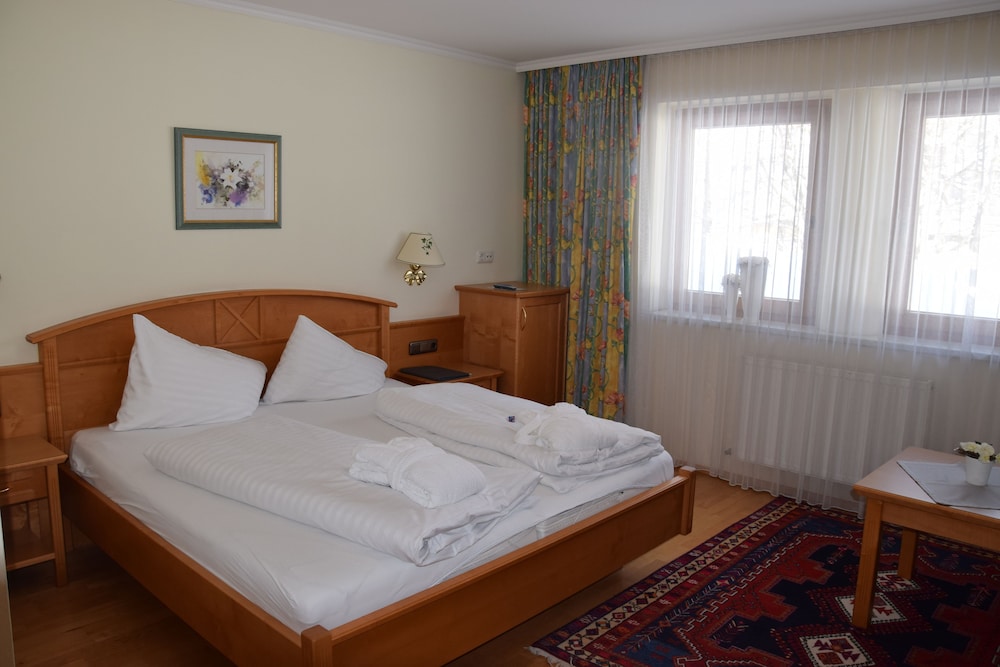 Standard Double Room photo 2