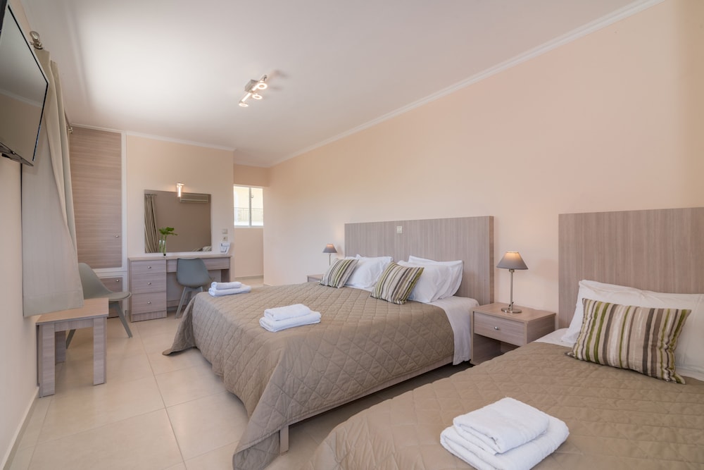 Triple Room (Panoramic View)
