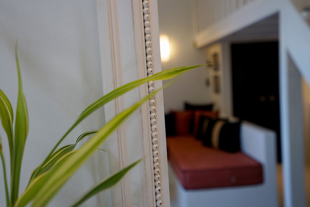 Deluxe Room (2 Visitors)