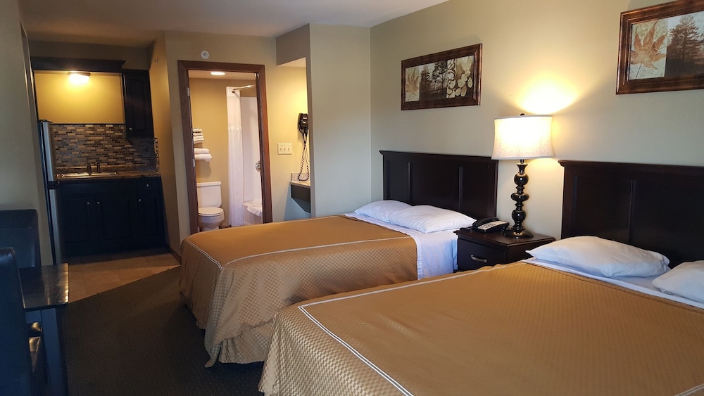 Economy Room, 2 Queen Beds, Kitchenette photo 1