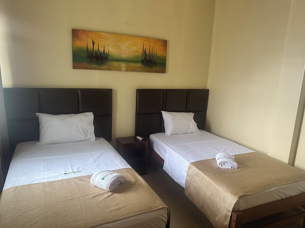 Standard Double or Twin Room photo 3