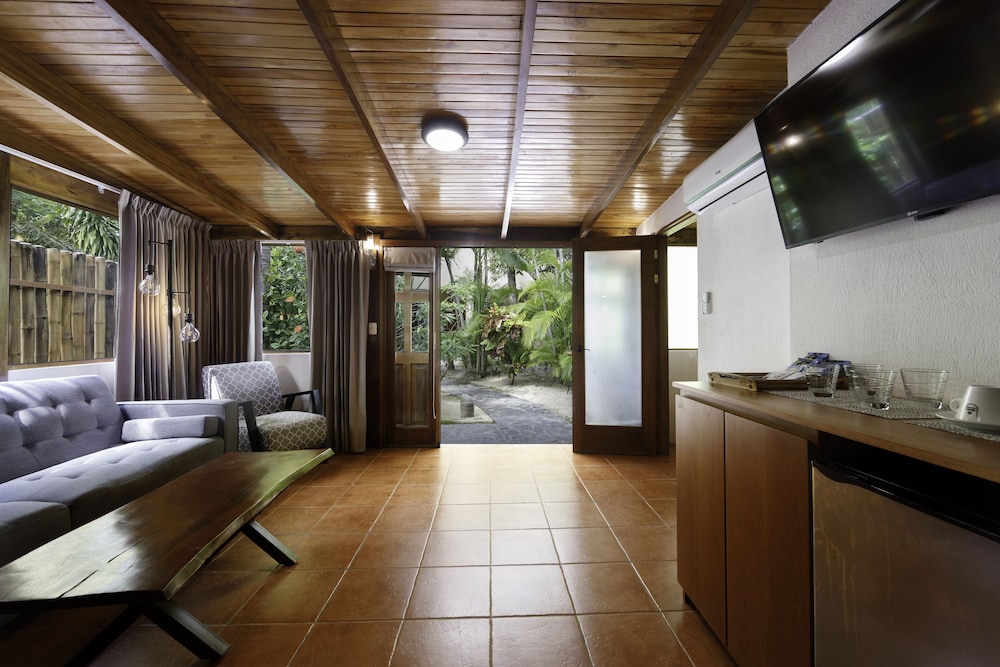 Bungalow photo 2