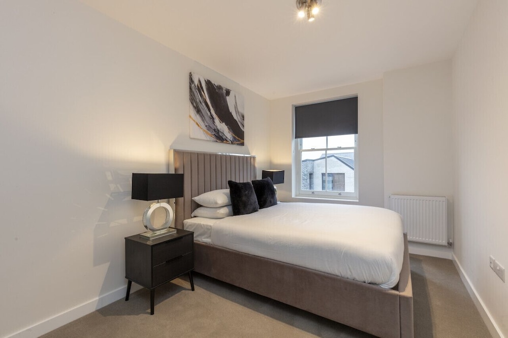 Luxury Apartment photo 3