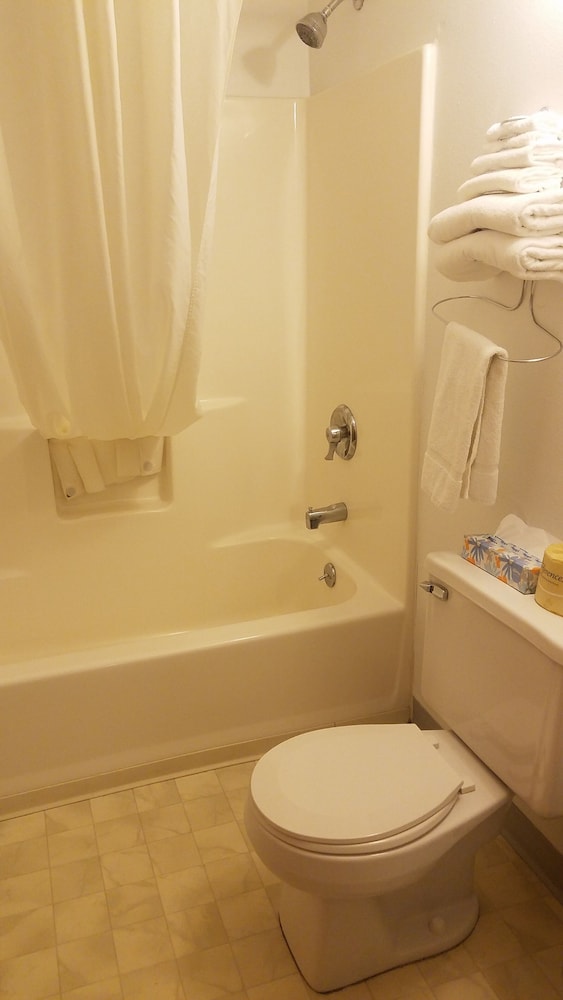 Room, 1 Queen Bed, Non Smoking, Kitchen - Photo 3