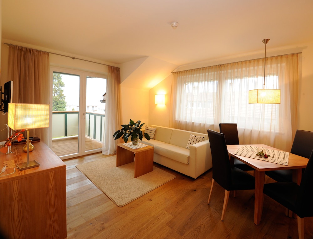 Comfort Apartment, 1 Bedroom (Garden) photo 2