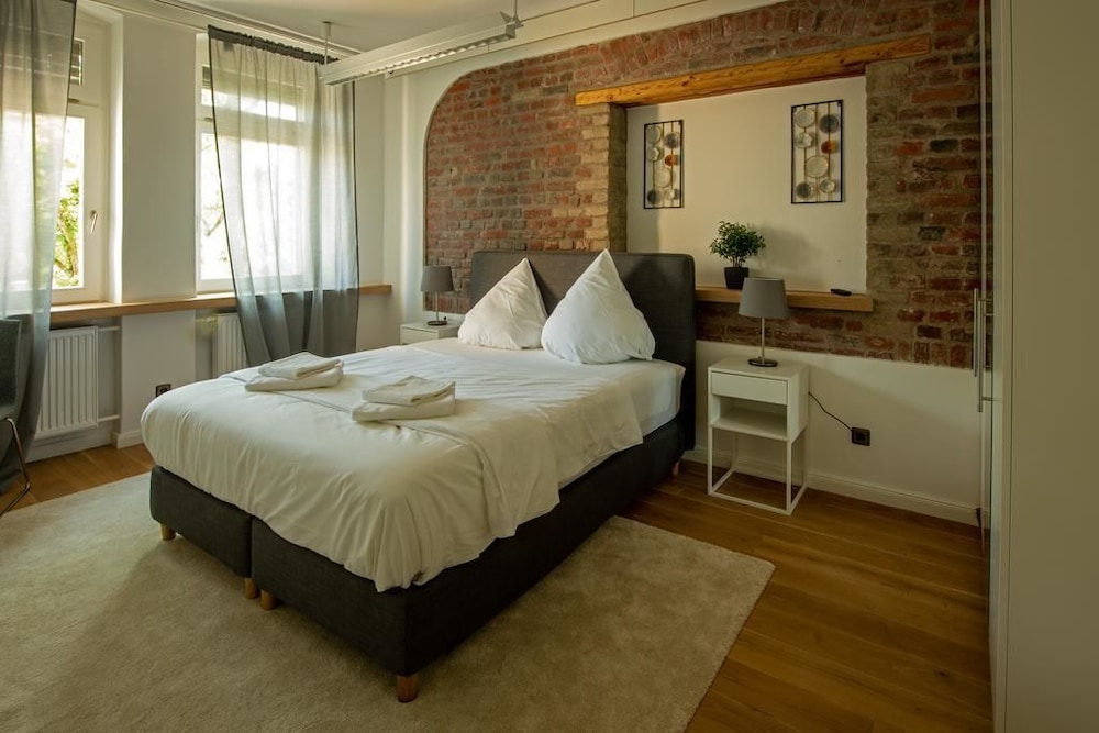 Standard Double Room, Shared Bathroom photo 1