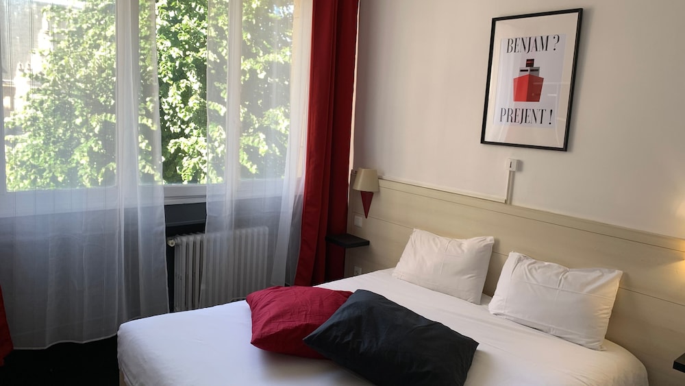 Classic Double Room - Photo 13