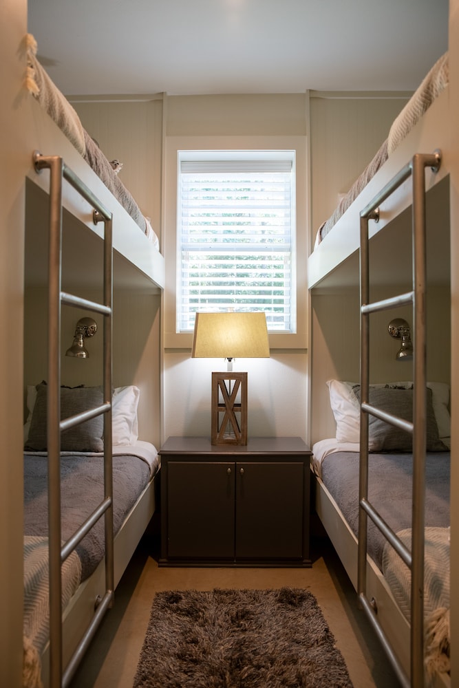 Family Suite, Multiple Beds photo 1