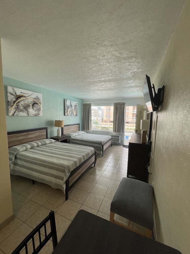 Standard Room, 2 Double Beds, Non Smoking, Kitchenette (2 Double Beds & Complete Kitchenette) photo 3