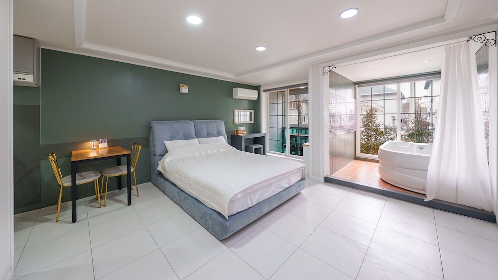 Basic Room, 1 Bedroom (A,Stay1 (Spa/Private BBQ))