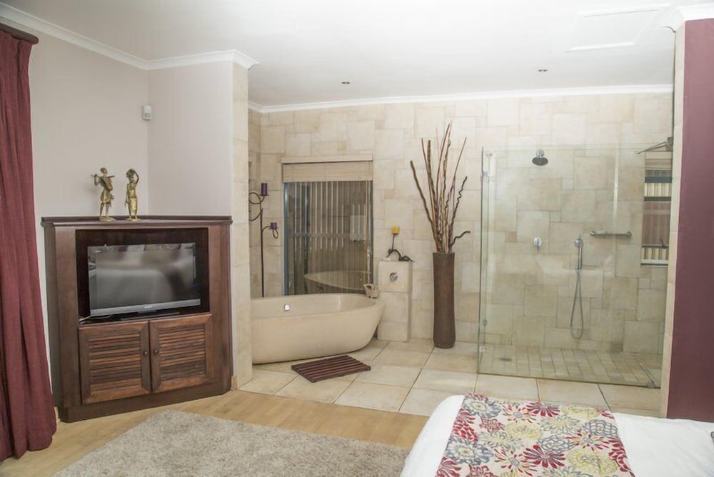 Grand Double Room photo 1
