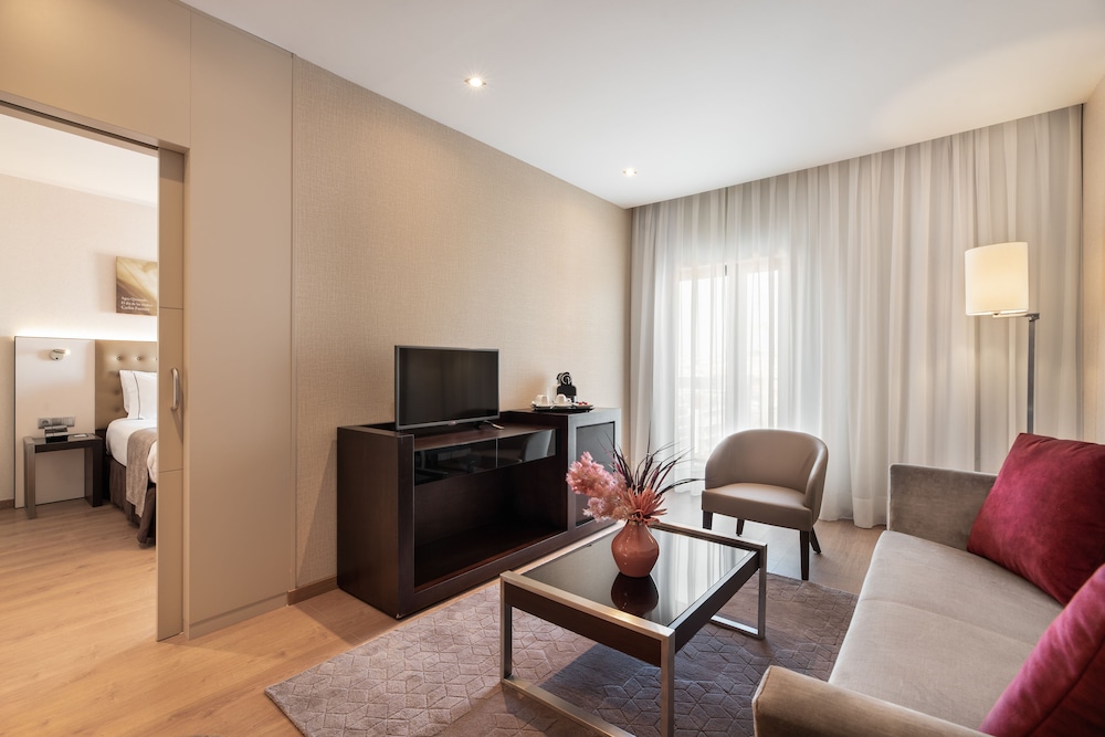 Junior Suite, 1 King Bed with Sofa bed