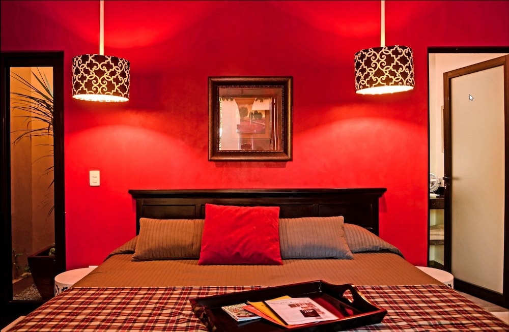 Classic Room, 1 King Bed