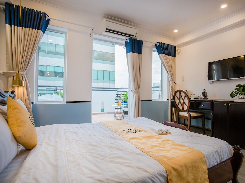 Superior Double Room, Balcony, City View